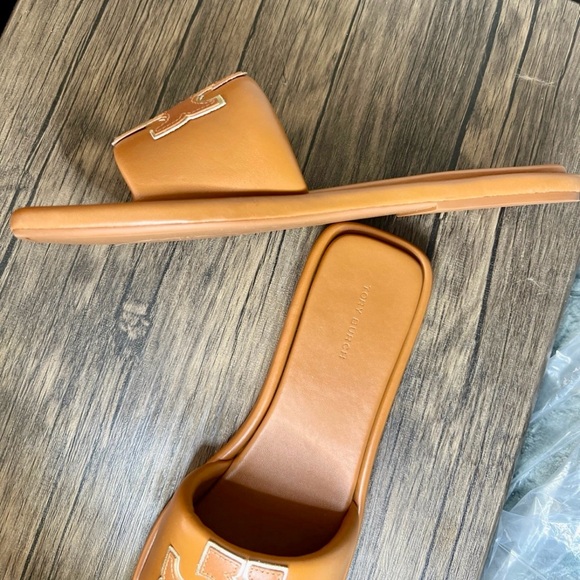 NWOT Tory Burch Double T Sport Slide Size 9 - Picture 2 of 4